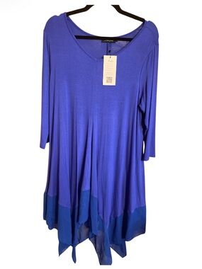 Amzplus Cobalt Blue V-Neck
Handkerchief Hem Tunic NWT Size XL